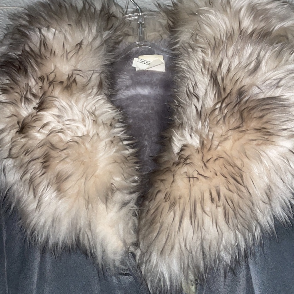 Grey Fur Scarf Coat - Picture 2 of 4